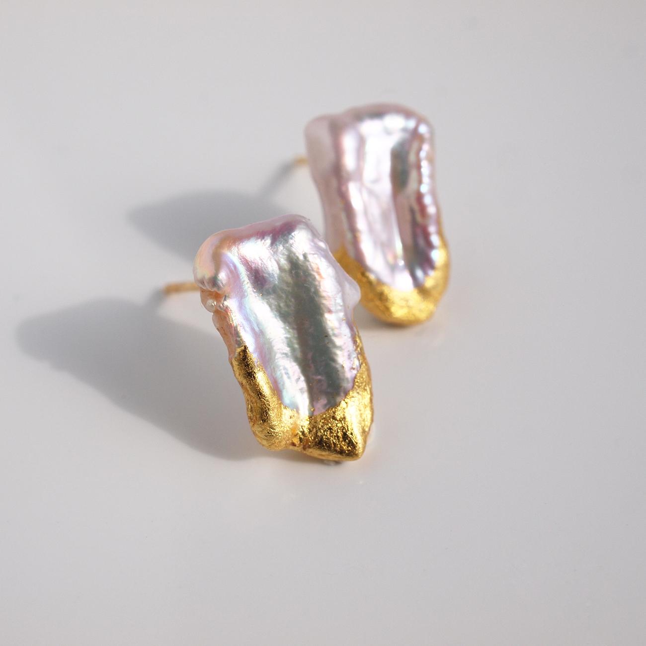 みずみずしい照り　金箔とピンクバロックパールのピアス　ユニーク形状のパール　アレルギーフリー | 8枚目