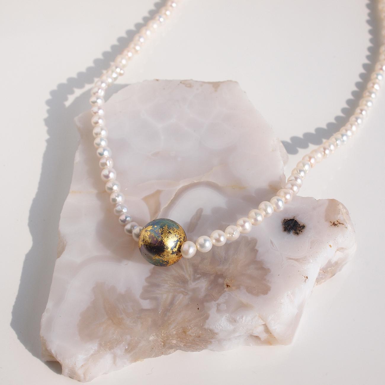 《限定2点》地球×淡水パールネックレス　チョーカー　金箔とピーコックパール　約37cm＋アジャスター　３日以内発送